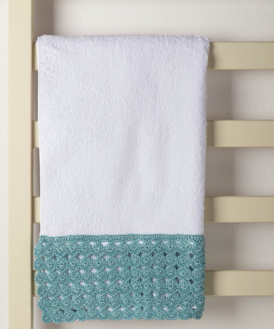 Untitled-2584 Πετσέτα Σώματος (100cm x 150cm) με δαντέλα λευκό/μπλε SilkFashion - Image 1