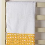Πετσέτα Προσώπου (50cm x 100cm) με δαντέλα λευκό/κίτρινο SilkFashion