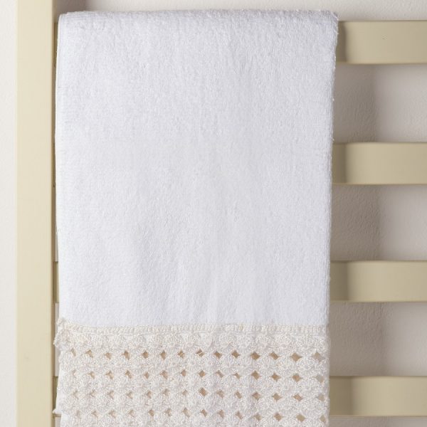 Πετσέτα Προσώπου (50cm x 100cm) με δαντέλα λευκό SilkFashion