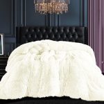 Κουβερτοπάπλωμα μαλλιαρό (220cm x 240cm) λευκό SilkFashion