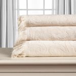 Βαμβακερή ζακάρ πετσέτα ALICIA 520gsm (50cm x 100cm) cream SilkFashion