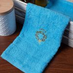 Πετσέτα Προσώπου (50cm x 100cm) Μπλε με Στεφάνι ΚΡΗΤΗ SilkFashion