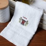 Δωδεκάδα πετσέτες χεριών (30cm x 50cm) λευκό με κόκκινο κίωνα ΚΡΗΤΗ SilkFashion