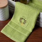 Πετσέτα Προσώπου ( 50cm x 100cm ) Πράσινο με Στεφάνι ΚΩΣ SilkFashion