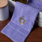 Δωδεκάδα πετσέτες χεριών (30cm x 50cm) λιλά με στεφάνι ΚΩΣ SilkFashion