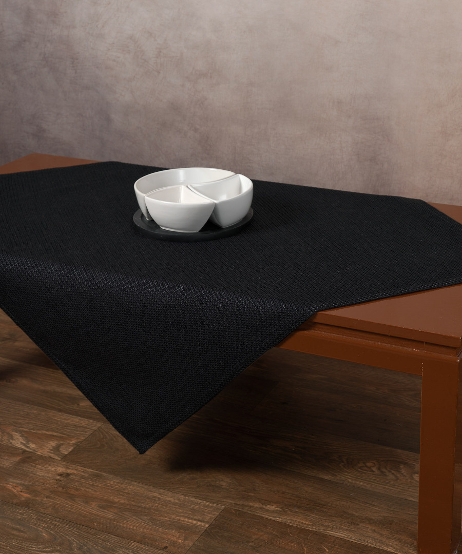 mavro9925-1 Τραπεζοκαρέ 9925 (135cm x 135cm) μαύρο SilkFashion - Image 1