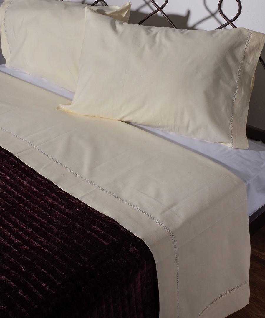 nx46azourkitrino ΧΕΙΡΟΠΟΙΗΤΟ ΣΕΝΤΟΝΙ ΜΕ ΑΖΟΥΡ ΝΧ46 ΤΡΙΩΝ ΤΕΜΑΧΙΩΝ (225CM X 250CM) ΚΙΤΡΙΝΟ SilkFashion - Image 1