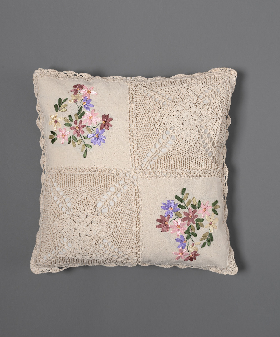 plektokordela1 ΜΑΞΙΛΑΡΟΘΗΚΗ (40cm x 40cm) πλεκτό κορδέλα 1 SilkFashion - Image 1