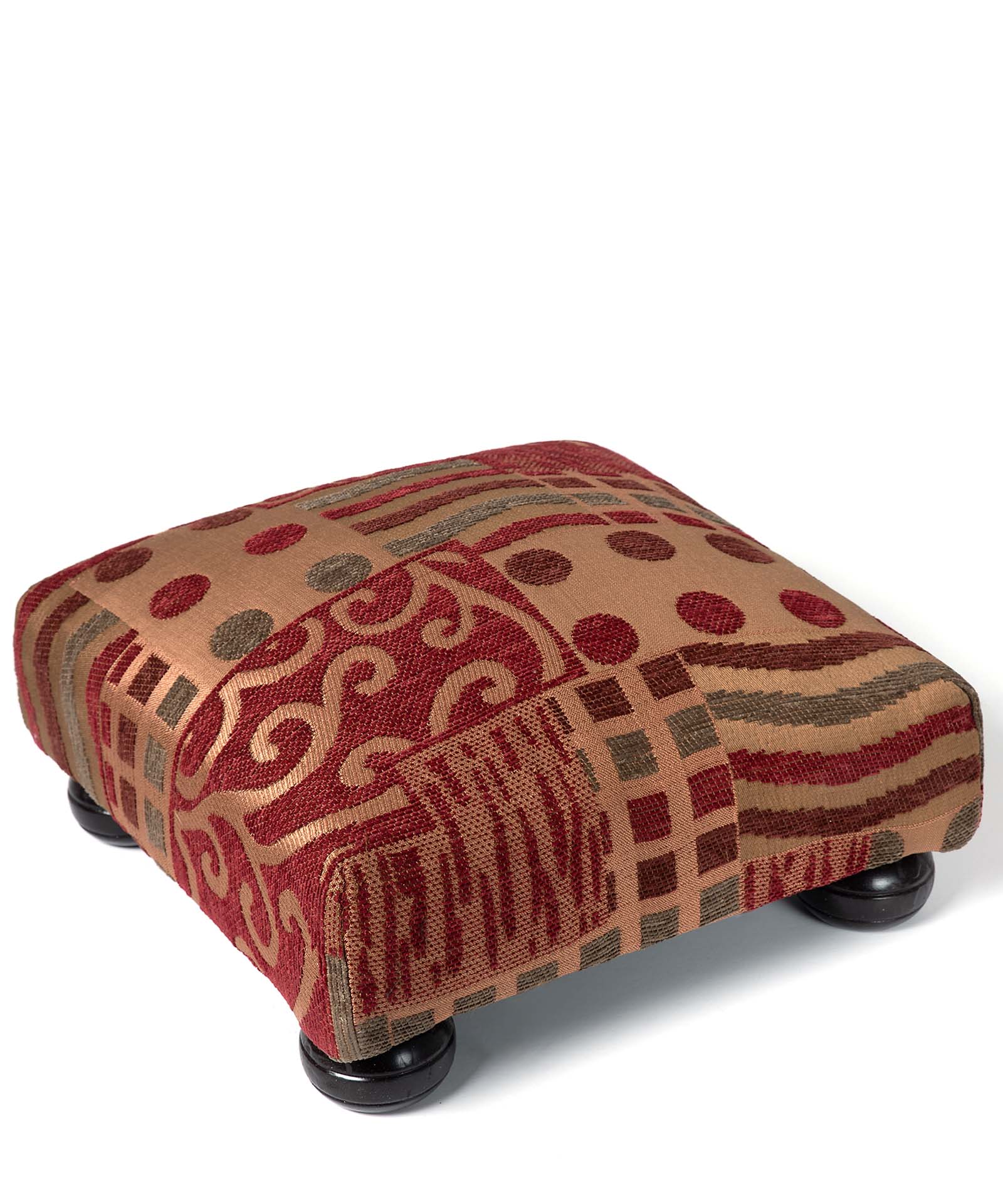 skamni602pyknokokkino Υποπόδιο (30cm X 30cm X 14cm) 602 πυκνό κόκκινο SilkFashion - Image 1