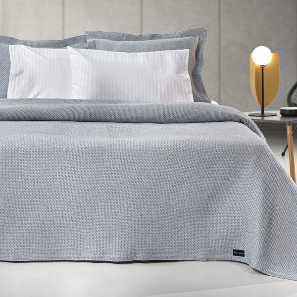 Κάλυμμα Κρεβατιού Υπέρδιπλο 245×260 Guy Laroche Slalom Anthracite